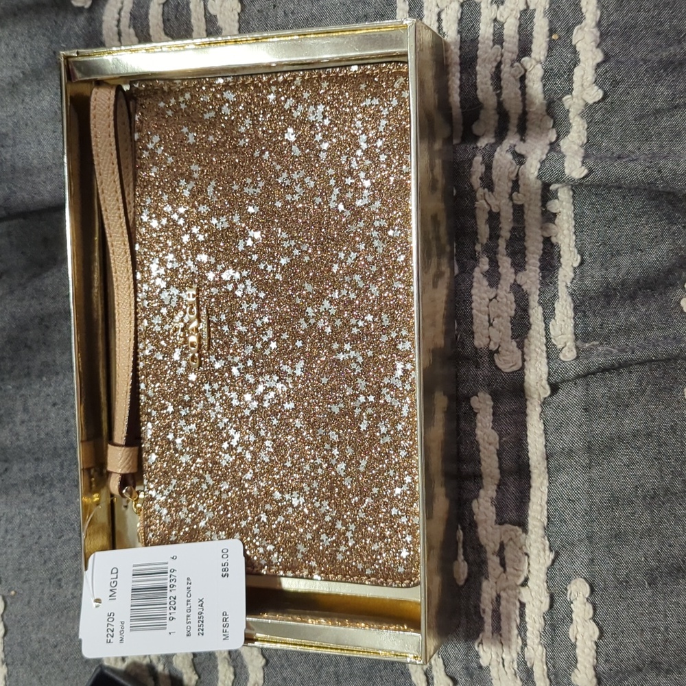 Coach Gift Boxed Star Glitter Gold Corner Zip Wristlet Clutch Wallet NWT ⭐✨🌟